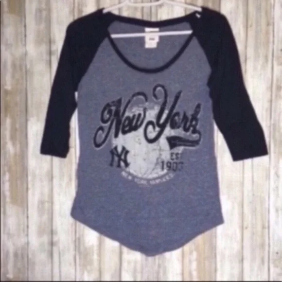 MLB New York Yankees 3/4 Sleeve Baseball Tee - Picture 3 of 5